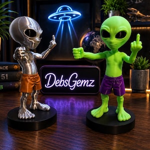 Alien Pen Holder – Fun Desk Organizer Gift