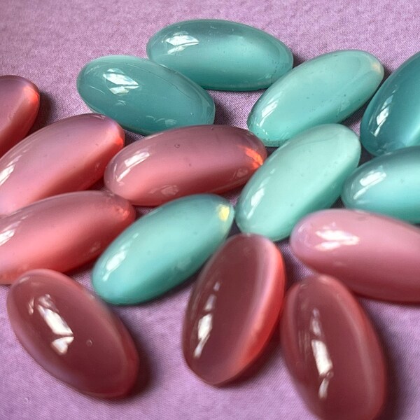 16 — Vintage Verre Moon-Glow Opale Rose ou Satin Aqua Cabochons 14/7mm