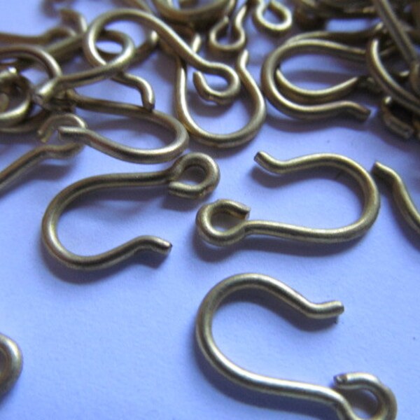 16 Vintage Brass Jewellery Hooks Necklace Bracelet Sturdy Hooks