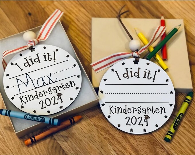 Custom Class Ornaments, Enhance with written Signature, Ornament includes Student's Grade Level & Year for PreK to Senior Year