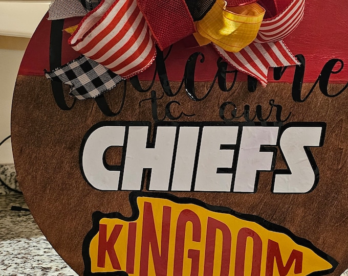 Kansas City Chiefs Welcome Sign Door Hanger Chiefs Vinyl Design with a Giant Bow, 2 styles Gift for Chiefs Fan