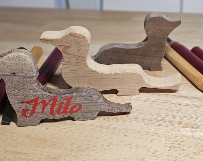 Dachshund figureine Hand Carved Wooden Collectible Wiener Dog Memorabilia Gift for all dog lovers