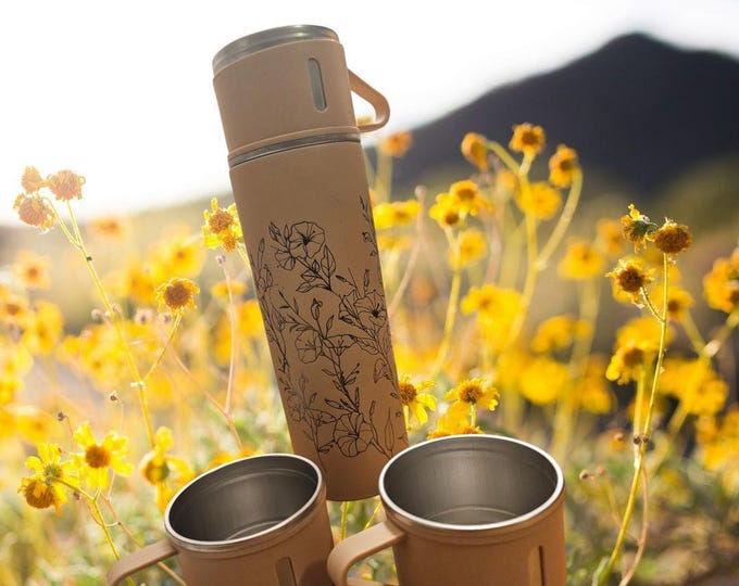 Personalized Insulated Stainless Steel Vacuum Flask with Custom Wildflower Engraving – Leakproof Hot Liquid Bottle, Gift for Her