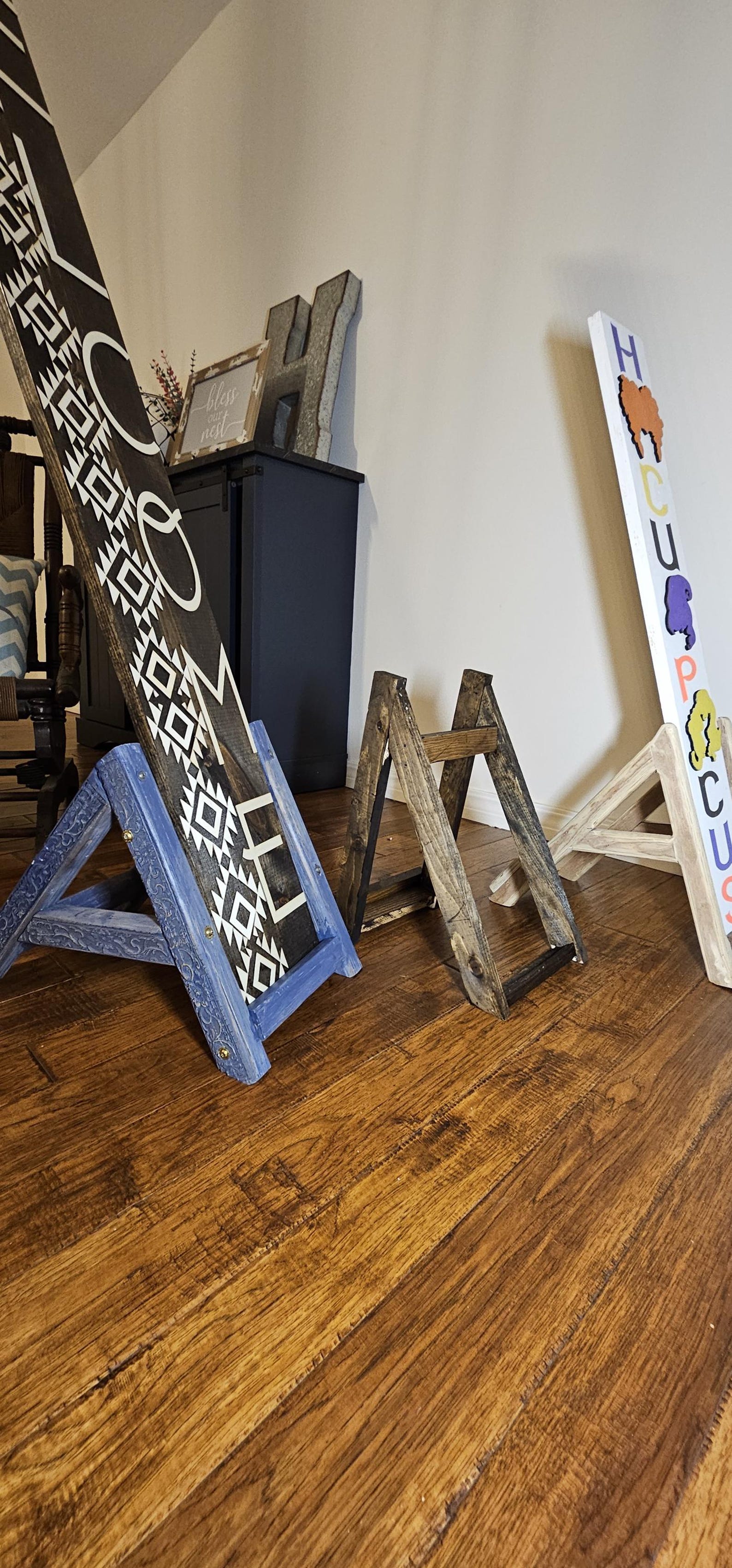 Timber Sign Stand Pine Wood Sign Stand: Porch Leaner Display, Customizable Finish - Etsy