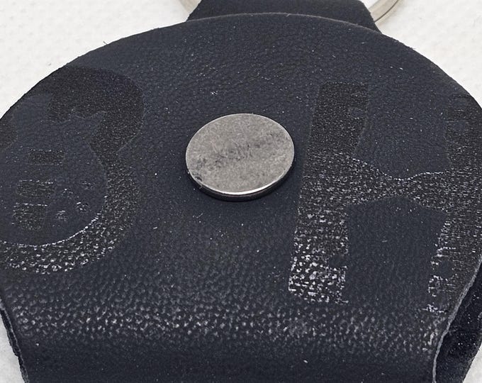 Personalized Guitar Pick holder, Guitar Pick keychain, Leather keychain 2 colors