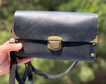 Handmade Leather Bag, Personalized Leather and Wooden Cross Strap Bag, Women&#39;s Bag, Design Leather Crossbody Bag, Custom Handbag for Women