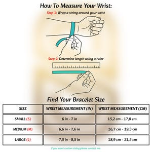 Puede incluir: Diagrama que muestra c&oacute;mo medir la mu&ntilde;eca para pulseras. Incluye instrucciones: envolver con una cuerda, medir con una regla. Tabla de tallas de pulseras con medidas en pulgadas y cent&iacute;metros: Peque&ntilde;a (6-7 in, 15,2-17,8 cm), Mediana (6,6-7,6 in, 16,7-19,3 cm), Grande (7,5-8,5 in, 18,9-21,5 cm).