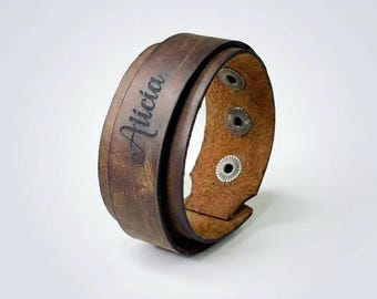 Pulsera de cuero personalizada: Brazalete hecho a mano con grabado personalizado