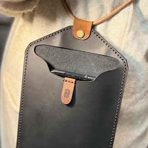 Custodia sottile per telefono in pelle personalizzata, borsa a tracolla con porta carte, custodia per iPhone 16, 15, 14, custodia per telefono con tracolla, supporto per telefono