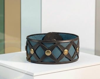 Pulsera de cuero personalizada: banda grabada, hebilla magnética
