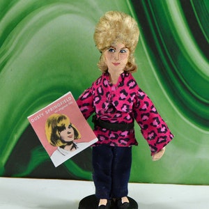 Dusty Doll Rock and Roll Cantante - Etsy España