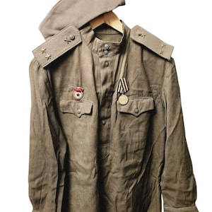 WW2 Exclusive original military tunic with cap badges Red Army USSR