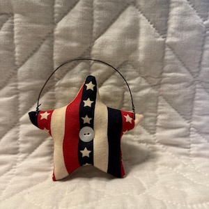 Small 4&quot; Primitive Americana Star Ornament - Patriotic - Stars and Stripes - Ornies - 4th of July - Vintage Button