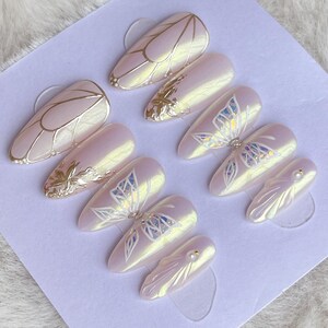 Elegant Stylish Golden nails,Pink hand painted nail,custom press on nails,3D Nails,Gel Nails,Acrylic Nails  ,Fake nails,Nail Art,Cute nails