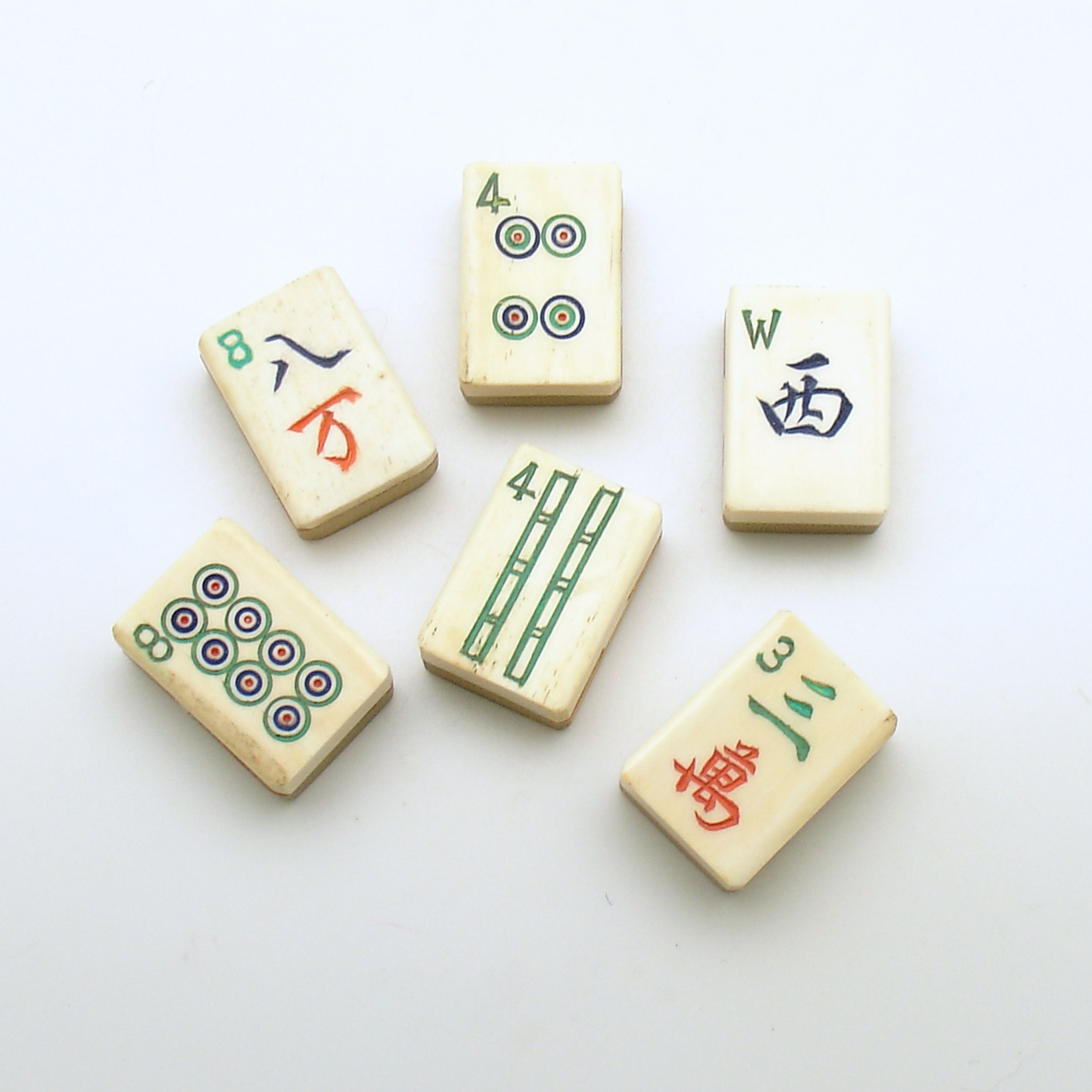 Vintage Bone and Bamboo Mahjong or Mah-jongg Playing Tiles in Box. Stock  Image - Image of character, activity: 213577537