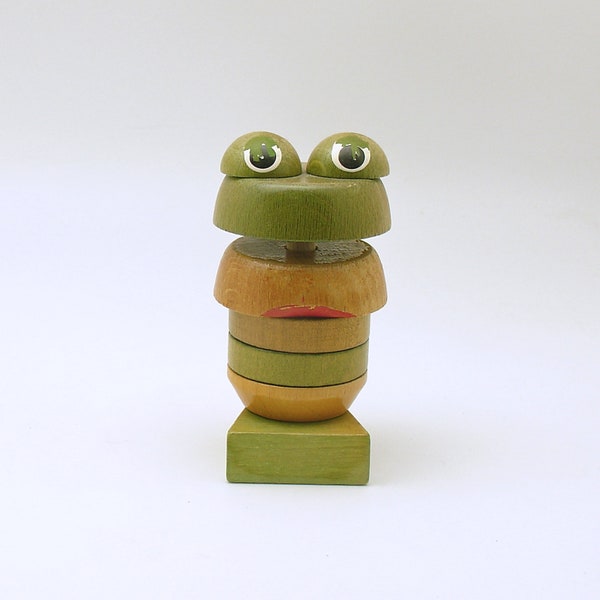 Vintage Wood Frog