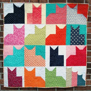 Cat Quilt Block Modern Pattern, Instant Download Instructions for Beginners, Easy, Fast cute Baby Quilt Pattern, Cats and Kittens