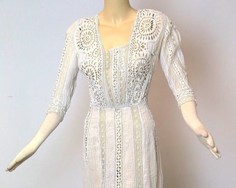 Antique Edwardian lace dress w sleeves 1910s Bridal gown Broderie Anglaise antique decorative white lace dress