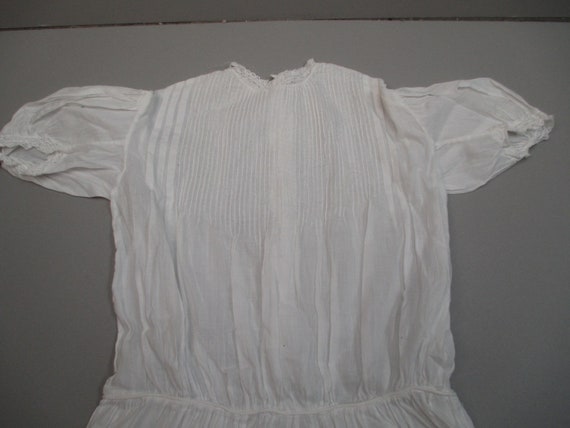 Girl Victorian dress white cotton embroidered 19t… - image 7