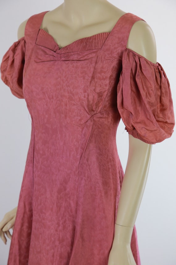 Vintage 40s mauve pink open shoulder evening dress - image 3