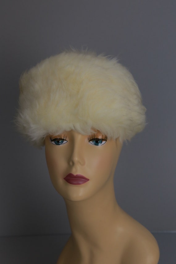 Vintage 60s 70s white Shearling fur hat Cossack b… - image 2