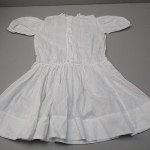 Girl Victorian dress white cotton 1900s