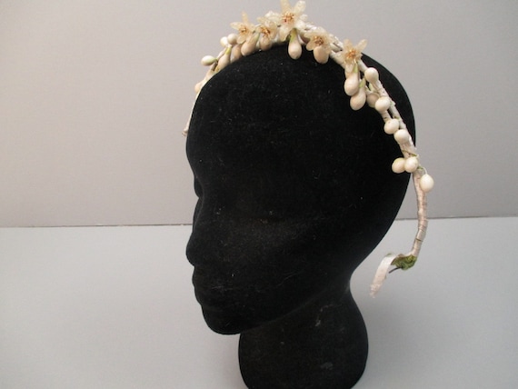 Vintage 1920s  Bridal Headpiece with small Wax Flowers and Beads Vintage 1920s Wax Flower Wedding Veil: Antique Bridal  main image 2