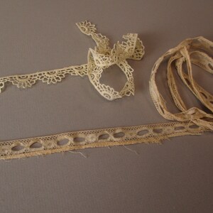 Antique narrow lace trims cream colored narrow 2 pieces