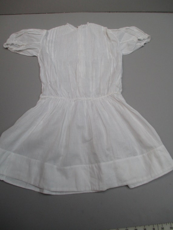 Girl Victorian dress white cotton embroidered 19t… - image 4