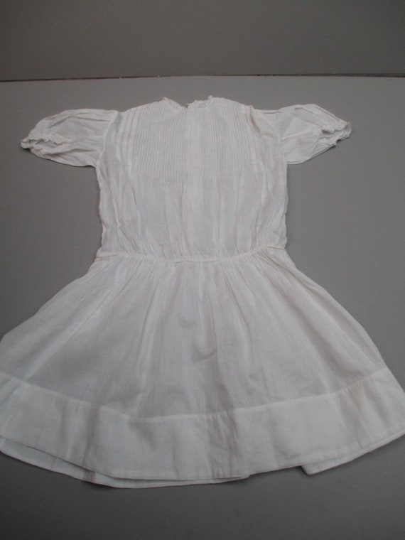 Girl Victorian dress white cotton embroidered 19t… - image 6