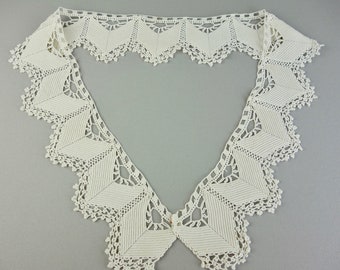 Antique lace collar vintage crocheted lace yoke costume trim