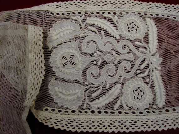 Antique lace veil wedding handmade Ayrshire 1860s… - image 9