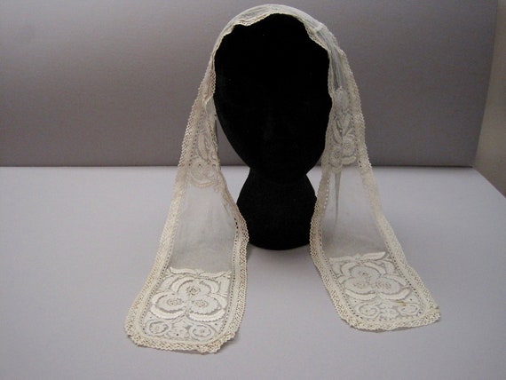 Antique lace veil wedding handmade Ayrshire 1860s… - image 3