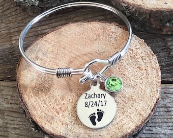 First time mom, Personalized bracelet, Mom bracelet, Gifts for Mom, new mom gift, name bracelet, footprints, birthstone jewelry, birth date