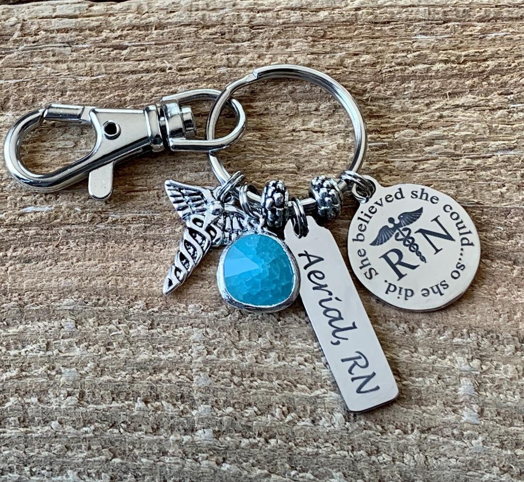 Kosmetiktasche „She Believed She Could So She Did“ – Geschenk Für Krankenschwester, Absolventin, 23,5x17 Cm, Beige