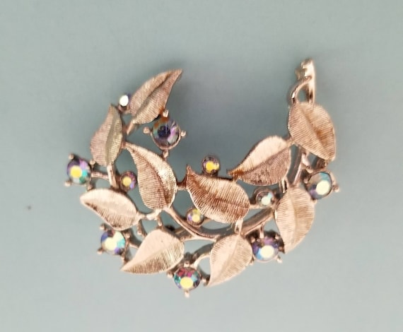 Trifari Blue AB rhinestone leaves pin vintage - image 1