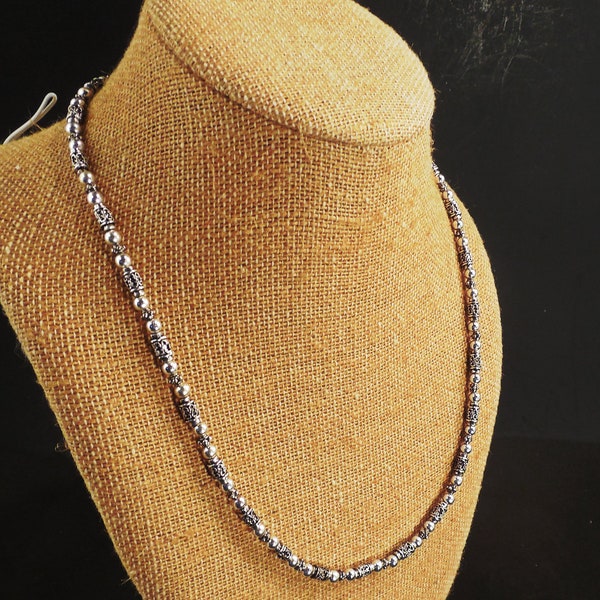 Napier silver tone filigree bead necklace 20"