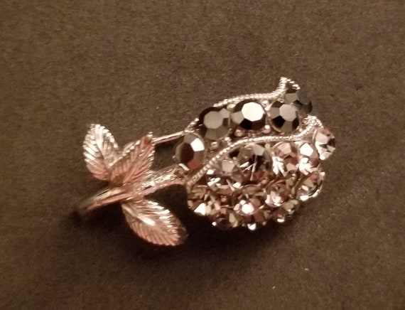 Rhinestone Flower pin Smoke gray /Charcoal silver… - image 3