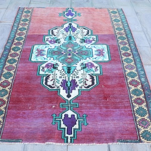 Vintage Rug, Turkish Rug, 5x6 Area Rug, Anatolian Rug, Rugs For Salon, 4.7x6.3 ft Purple Rug, Vintage Turkish Rug, Boho Area Rug, Wool Rug,