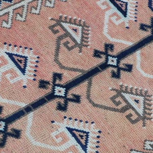 Tapete turco vintage, passadeira de 2,3 x 8,7 pés, tapete patchwork Oushak azul. imagem 6