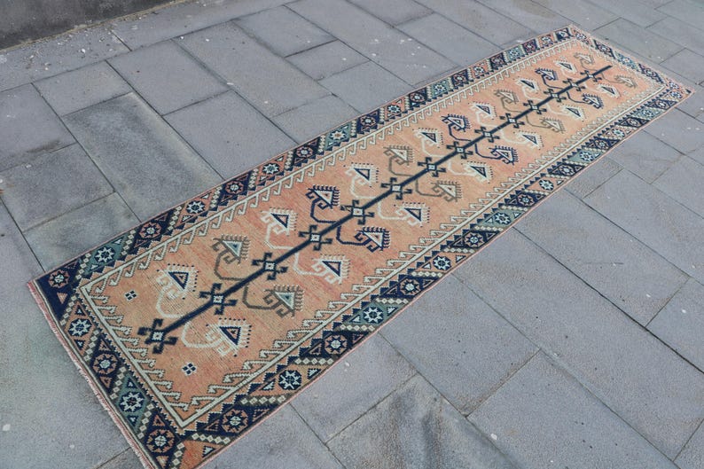 Tapete turco vintage, passadeira de 2,3 x 8,7 pés, tapete patchwork Oushak azul. imagem 3