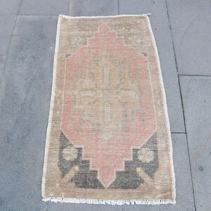 Vintage Turkish Rug 2x3ft Geometric Pattern