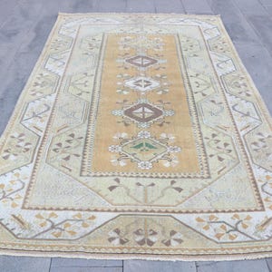 Vintage Turkish Rug 161x258cm 5x8ft