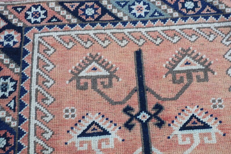 Tapete turco vintage, passadeira de 2,3 x 8,7 pés, tapete patchwork Oushak azul. imagem 7