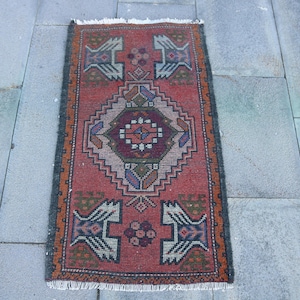 2x4 Small Rug, Turkish Rug, Vintage Rug, Antique Rug, Rugs For Entry, 1.7x3.1 ft Red Rug, Boho Chic Turkish Rug, Wool Bath Mat, Door Mat Rug