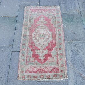 Vintage klein vloerkleed: 51 x 104 cm, Turks rood patchwork vloerkleed