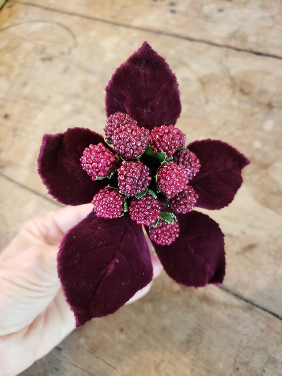 Chanel gripoix brooch
