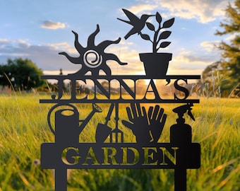 Custom Garden Sign with Stakes, Garden Decor, Garden Wall Art, Personalised Metal Garden Name Sign, Gardening Gifts for Mom Dad Grandma