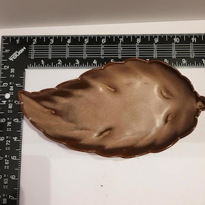 Frankoma Pottery Brown Satin Leaf-shaped Footed Dish #225 Trinket Candy Nut Vtg
