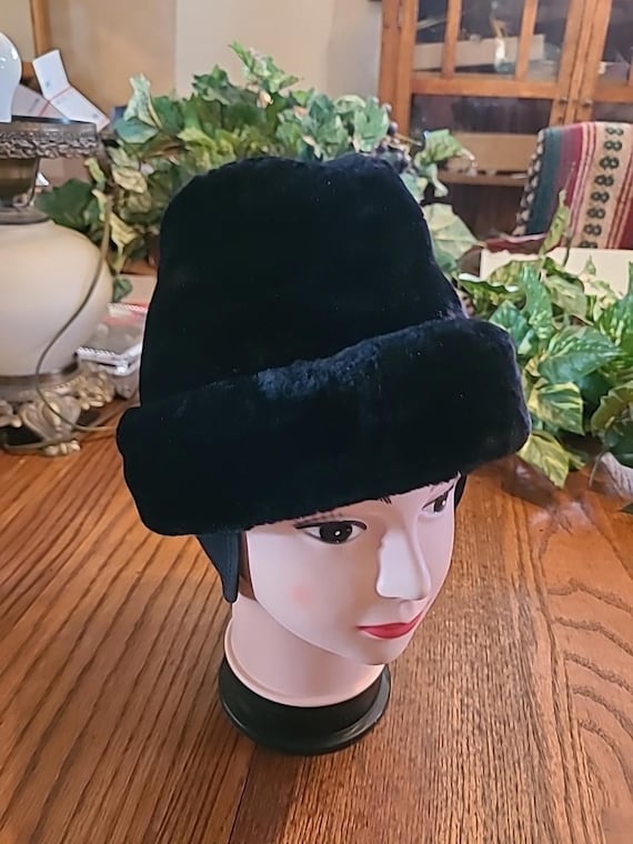Vintage Faux Fur Hat Mens Medium Black Ear Nape Covers MCM  display picture 3